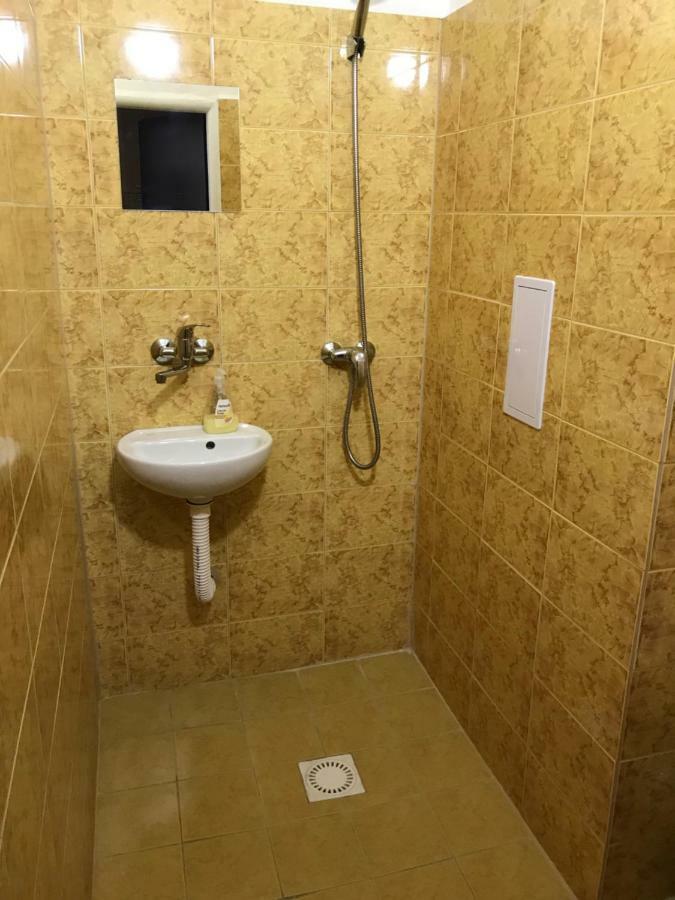 Rooms & Apartments Novohrad Lucenec Bagian luar foto