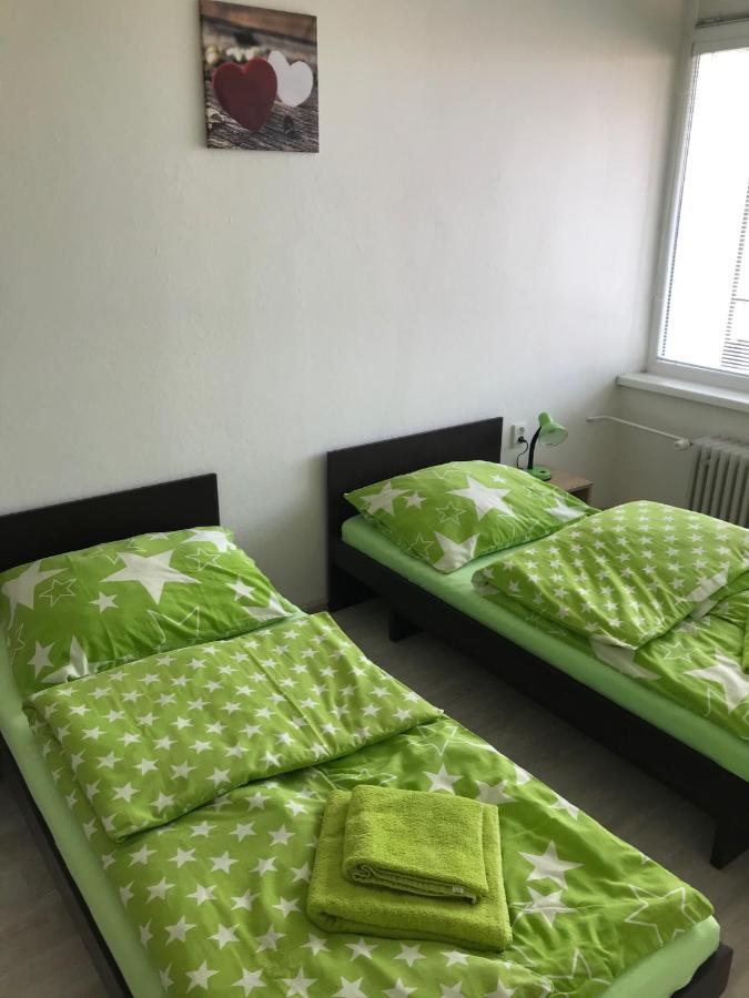 Rooms & Apartments Novohrad Lucenec Bagian luar foto